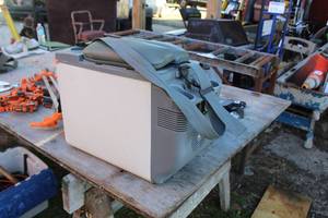 lot 646 image: Travelmate Automotive CoolerHeater with ACDC Converter
