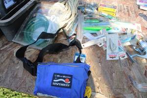 lot 655 image: Fishing Lures, Rope, West Marine Sospenders, Fishing Gear