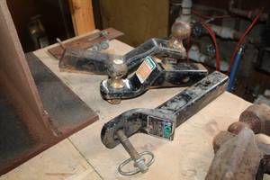 lot 674 image: Lot of (3) Trailer Ball Hitch Assemblies