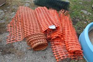lot 724 image: Plastic Fencing Rolls