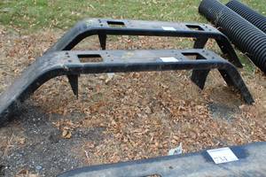 lot 735 image: Mack Truck Bumper