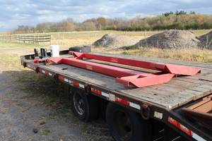 lot 744 image: Lift Arm