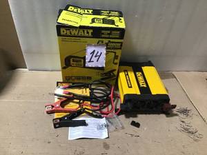 lot 14 image: DEWALT 1000-Watt Power Inverter in good condition