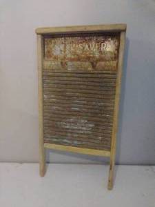 lot 68 image: Vintage Washboard