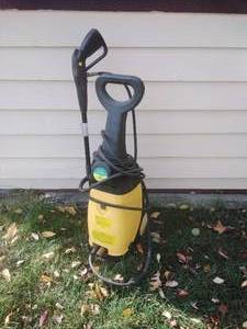 lot 77 image: High Pressure Washer