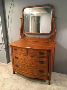 lot 5 image: Antique Dresser with Mirror Hidden Bar
