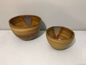 lot 24 image: Pair of Sango Splash Nesting Bowls