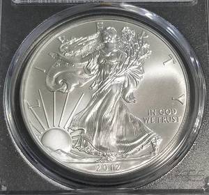 lot 06 image: 2012 AMERICAN SILVER EAGLE 1 TROY OZ. .999 FINE SILVER MS69 PCGS
