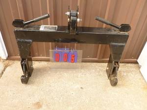 3 point quick hitch. Looks used very little. As shown.