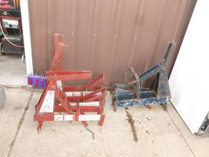 Qty of 4 pump jacks. Used condition. As shown.