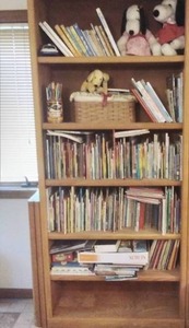 lot 160 image: Contents of Bookshelf
