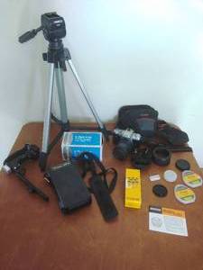 lot 111 image: Pentax Camera & Camera Equipment