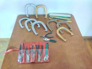 lot 113 image: Collection of Diamond Tool & Horseshoe Co. Items
