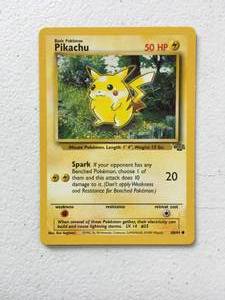 lot 7 image: 1999 Pokmon Jungle Pikachu 6064