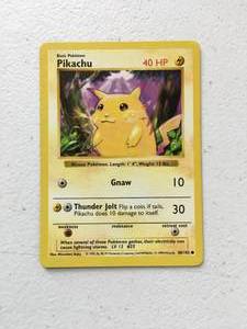 lot 10 image: 1999 Pokmon Base Set Pikachu 58102 Yellow Cheeks