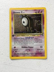 lot 19 image: 2001 Pokmon Unown 1475 Hologram 1st Edition
