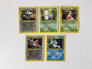 lot 29 image: Set of 5 Pokmon Holograph Cards