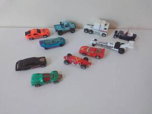 lot 55 image: Ten Matchbox Cars