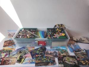 lot 64 image: HUGE Collection of Legos