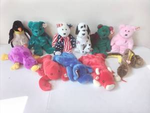 lot 75 image: Collection of TY Brand Beanie Buddies