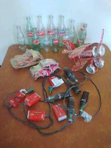 lot 176 image: Collection of Coca-Cola Collectibles