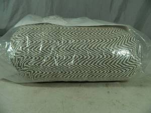 lot 20 image: New King Sized 100% Cotton Bedspread