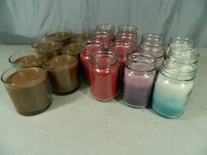 lot 96 image: 20 New Soy-Blend Candles