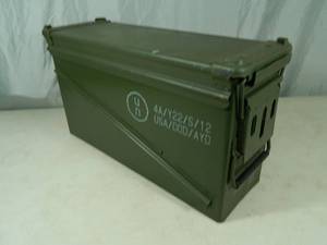 lot 29 image: US Military Surplus 40mm Ammo Can