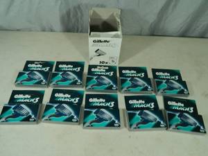 lot 32 image: 40 New Gillette Mach 3 Razor Cartridges