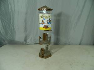 lot 42 image: New Twist and Clean Bird Feeder