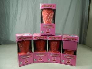 lot 77 image: 5 New Giant Ring Pops