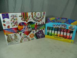 lot 98 image: New Craft Sets