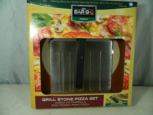 lot 117 image: New Grill Stone Pizza Set