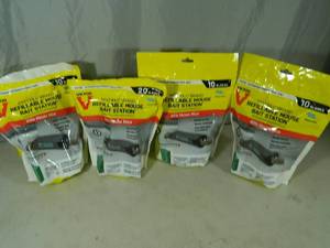lot 132 image: 4 New Victor Refillable Mouse Bait Stations