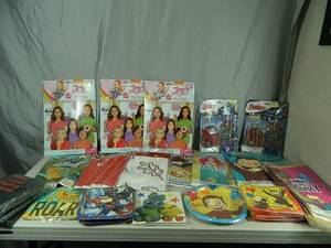 lot 146 image: Large Assortment of Kids Party Supplies