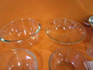 Glass Bowels, Cutting Boards, Pizza Pans & Misc.