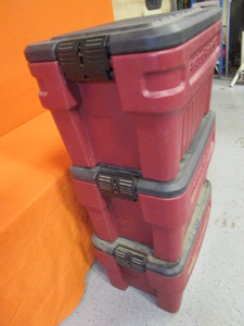 (3) Rubbermaid Action Packer Totes