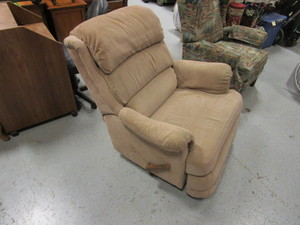 (2) Recliners