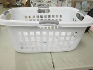 Room Essential White 4 Handled Laun...