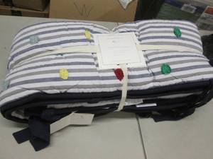 Pottery Barn Julian Dot Crib Bumper...