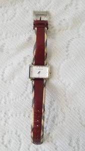lot 35 image: Burberry Ladies Wristwatch  BU2152