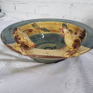 lot 123 image: Farmhouse Chicken Centerpiece
