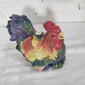 lot 121 image: Bird Center pieces