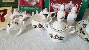 lot 99 image: Waldman House Christmas Tea Service  22 Pieces