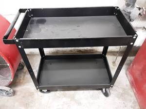 lot 5 image: Rolling Tool Cart (Like New)