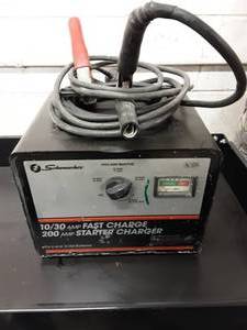 lot 8 image: Schumacher Battery Charger