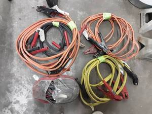 lot 9 image: 5-Sets Of Jumper Cables