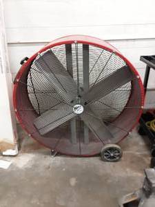 lot 13 image: Max Air 36-Inch Barrel Fan