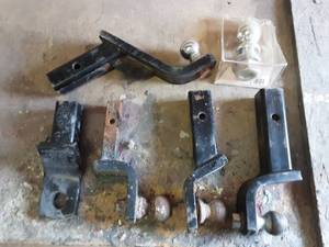 lot 14 image: Lot Of Assorted Receiver Hitches & Balls