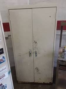 lot 16 image: Locking Storage Cabinet 36x18x72